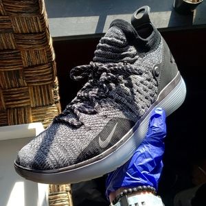 Men's Kevin Durant Flyknit's Gray/Blk, Sz 11